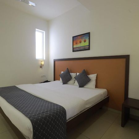 Ixora Suites Μπανγκαλόρ Εξωτερικό φωτογραφία