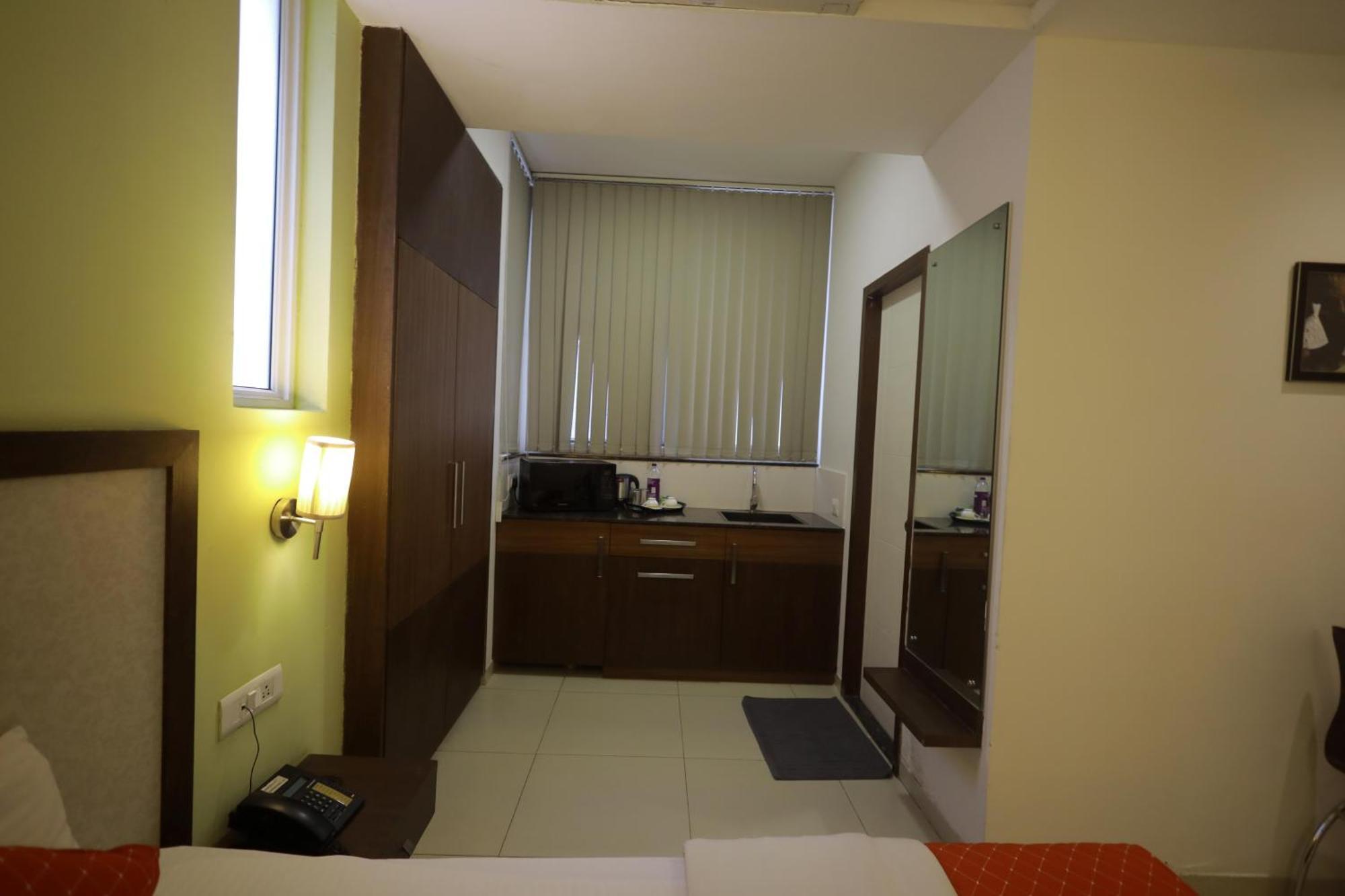 Ixora Suites Μπανγκαλόρ Εξωτερικό φωτογραφία