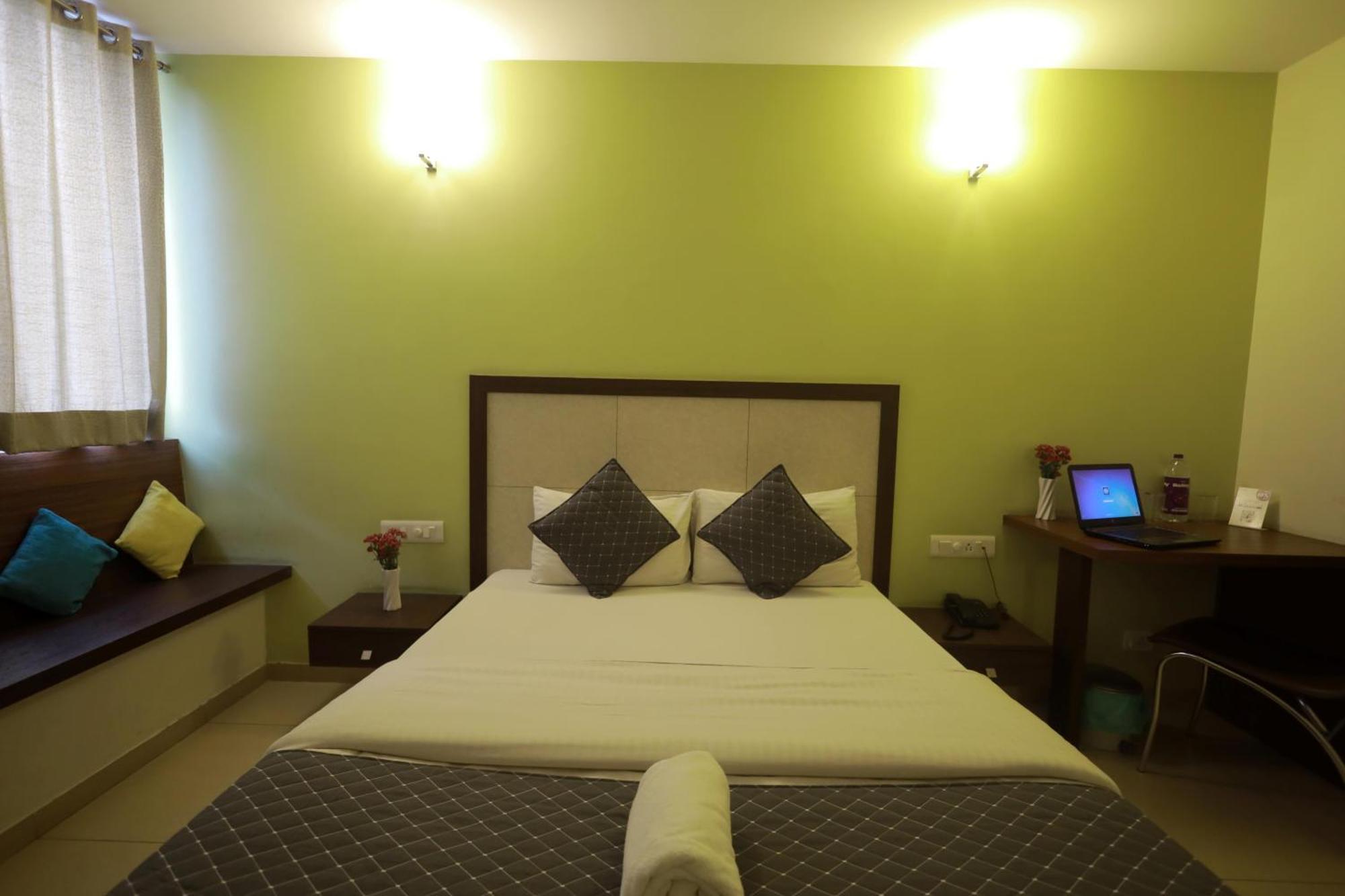 Ixora Suites Μπανγκαλόρ Εξωτερικό φωτογραφία