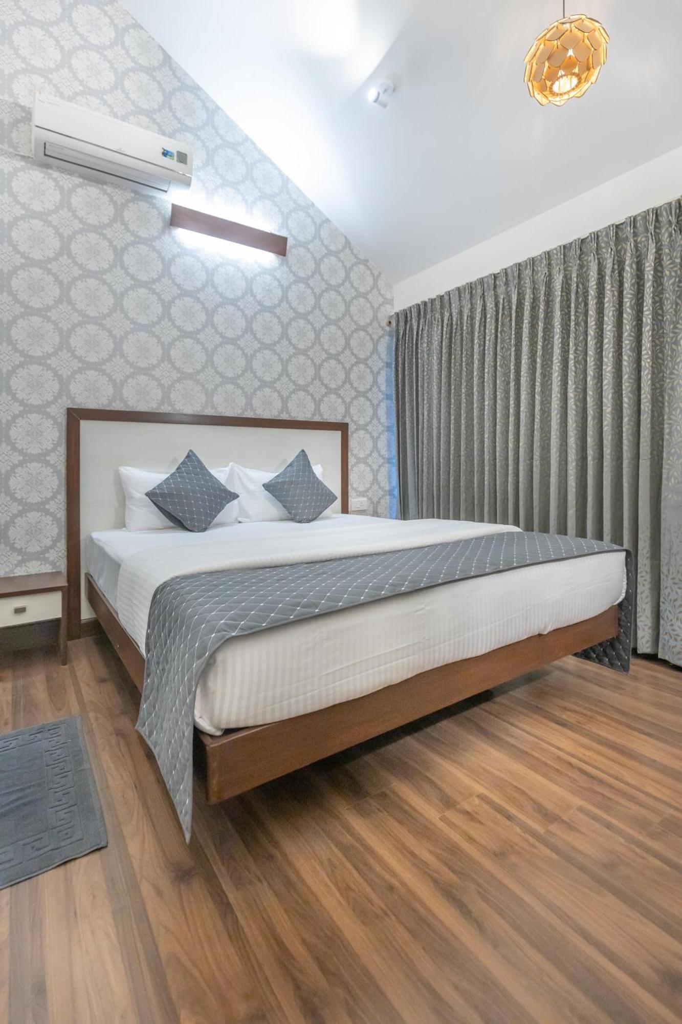Ixora Suites Μπανγκαλόρ Εξωτερικό φωτογραφία