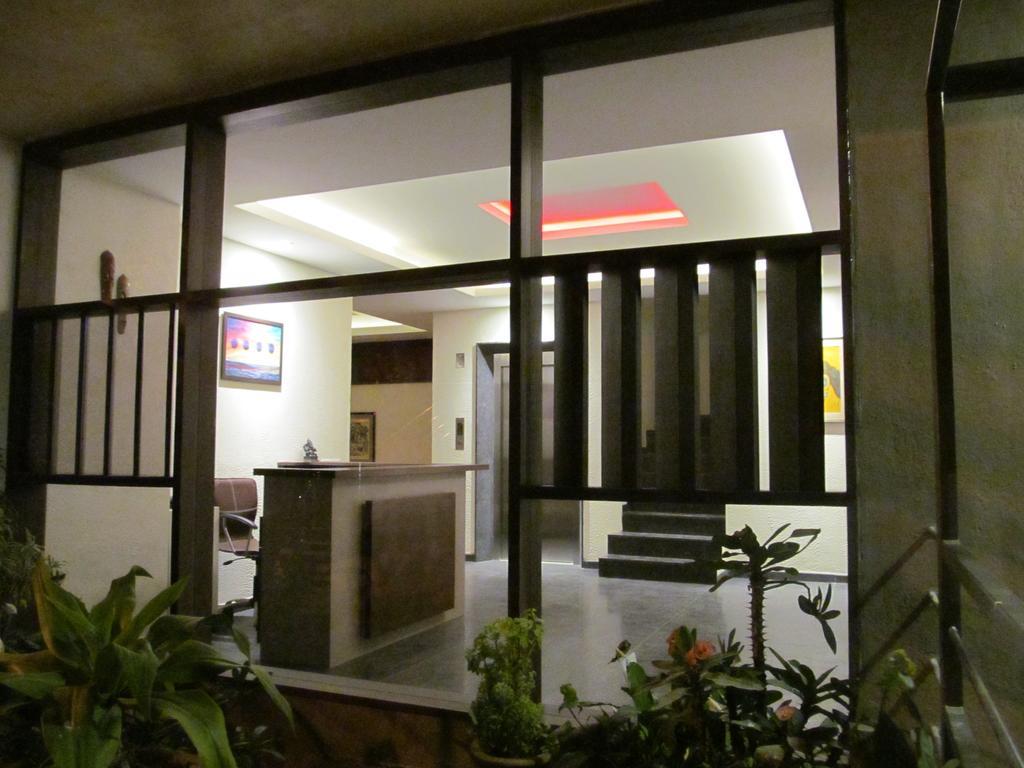 Ixora Suites Μπανγκαλόρ Εξωτερικό φωτογραφία