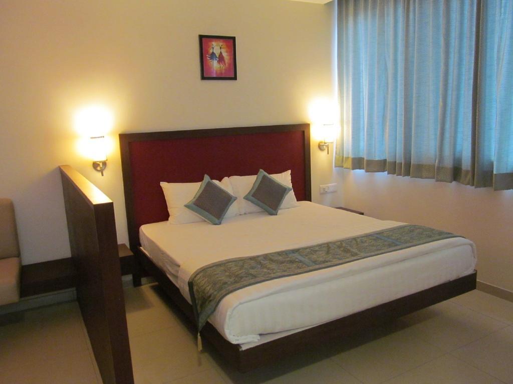 Ixora Suites Μπανγκαλόρ Εξωτερικό φωτογραφία